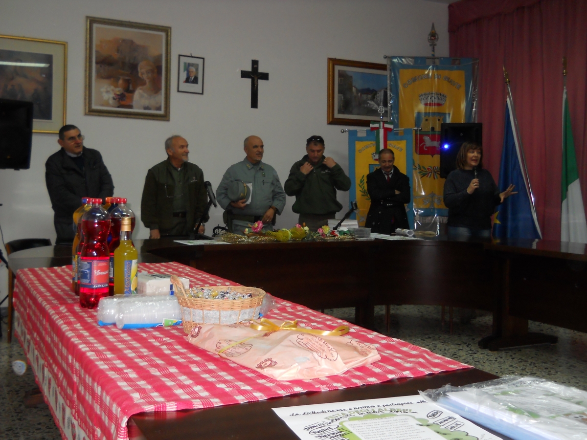 Momento-della-festa-degli-alberi-a-Giave.-Fotografia-di-Antonio-Caria.jpg